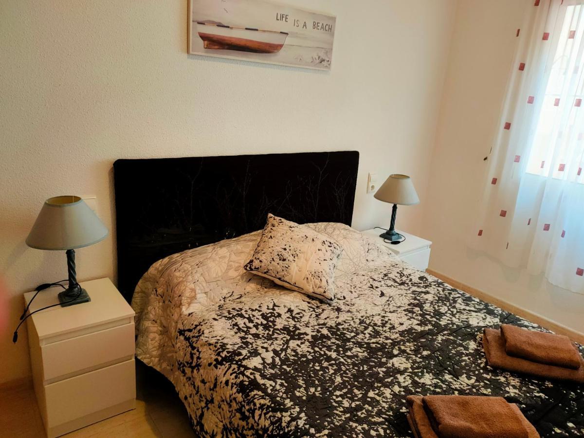 Casas Holiday - Playa Del Cura 또레비에하 외부 사진